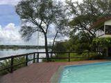 Kayube Zambezi Rivier House en Bungalows