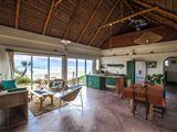 PURA VIDA BEACH HOUSE