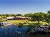 Chobe Rivier Camp