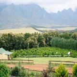 Oewerzicht Tented River Lodge & Farm Cottages