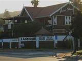 Lakeside Motel & Self-catering